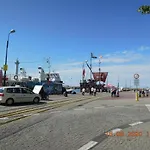 Rodzinny, Sloneczny Apartament W Dzielnicy Uzdrowiskowej, Blisko Plazy * Колобжег