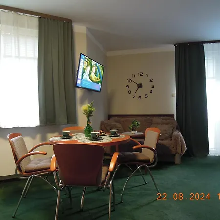 Апартаменты Rodzinny, Sloneczny Apartament W Dzielnicy Uzdrowiskowej, Blisko Plazy *