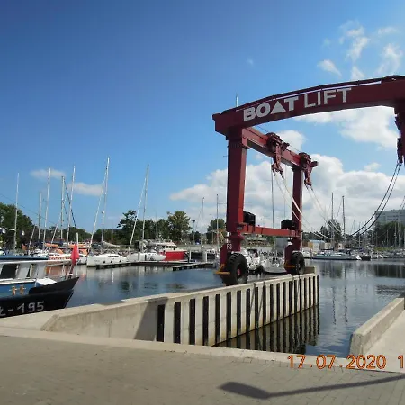 Rodzinny, Sloneczny Apartament W Dzielnicy Uzdrowiskowej, Blisko Plazy Апартаменти Колобжег