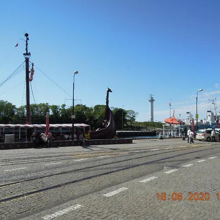 Rodzinny, Sloneczny Apartament W Dzielnicy Uzdrowiskowej, Blisko Plazy Колобжег