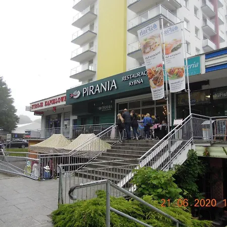 Rodzinny, Sloneczny Apartament W Dzielnicy Uzdrowiskowej, Blisko Plazy Апартаменти